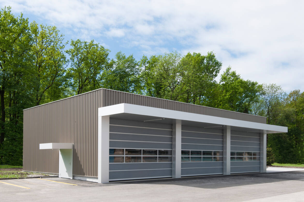 Seitenzugang und Torfront