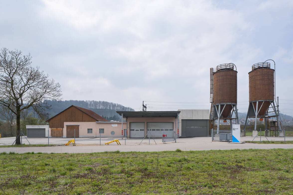 Gesamtanlage Werkhof, Bestand mit ost- und westseitigen Sichtbetonerweiterungen